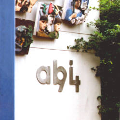 Abi-Logo an der Wand